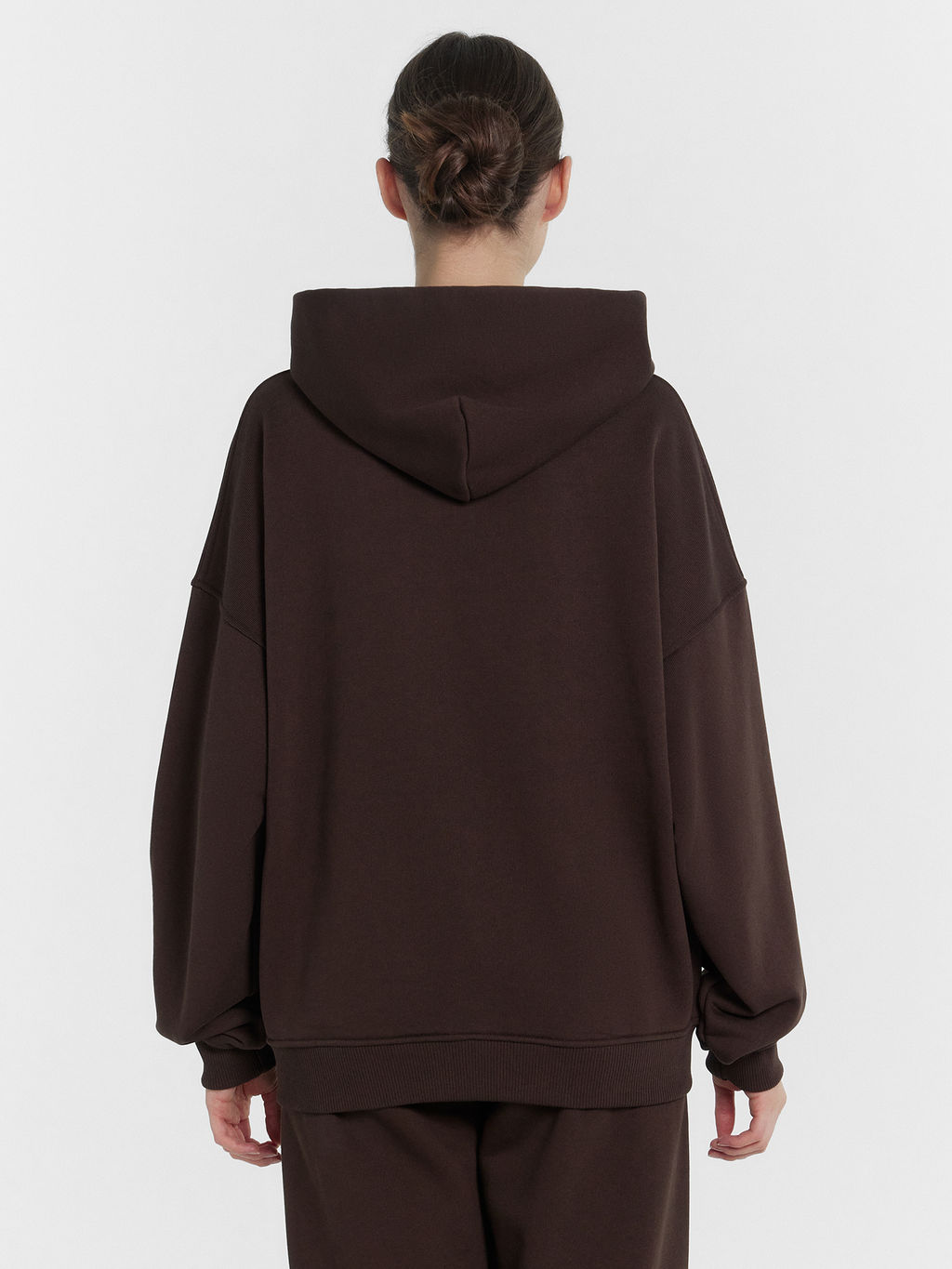 Толстовка женская коричневая шоколадное мартини 172116 - Mark formelle фото 4