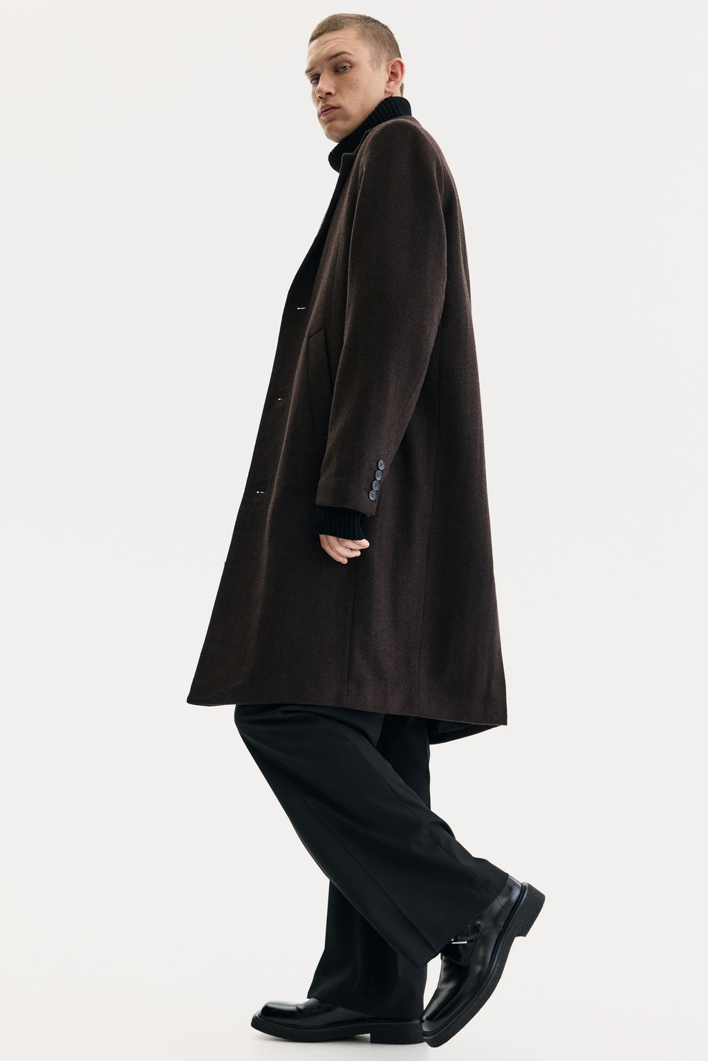 Abrigo de botonadura sencilla en mezcla de lana - H&m фото 8
