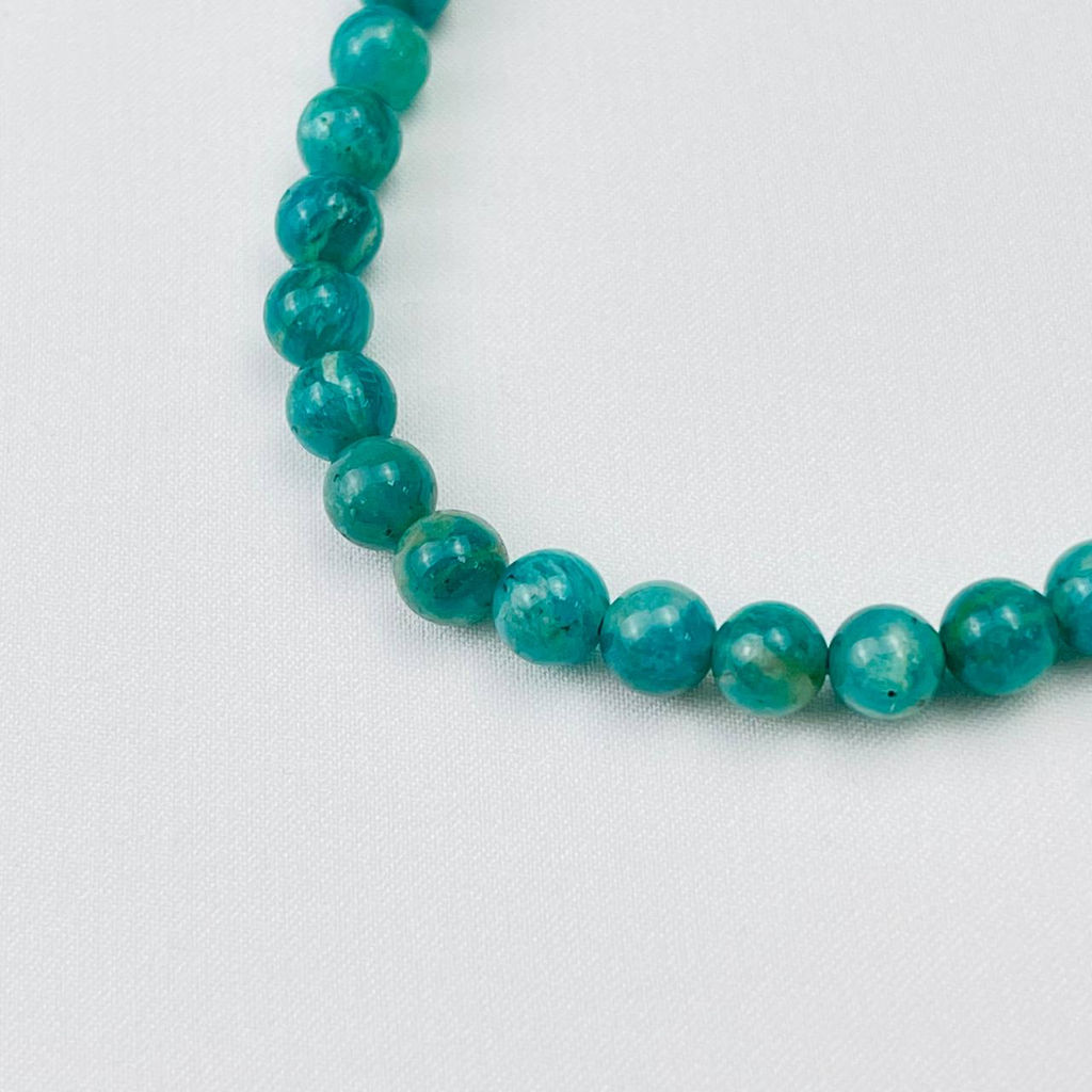 Браслет из Амазонита с перламутровой вставкой "Месяц"