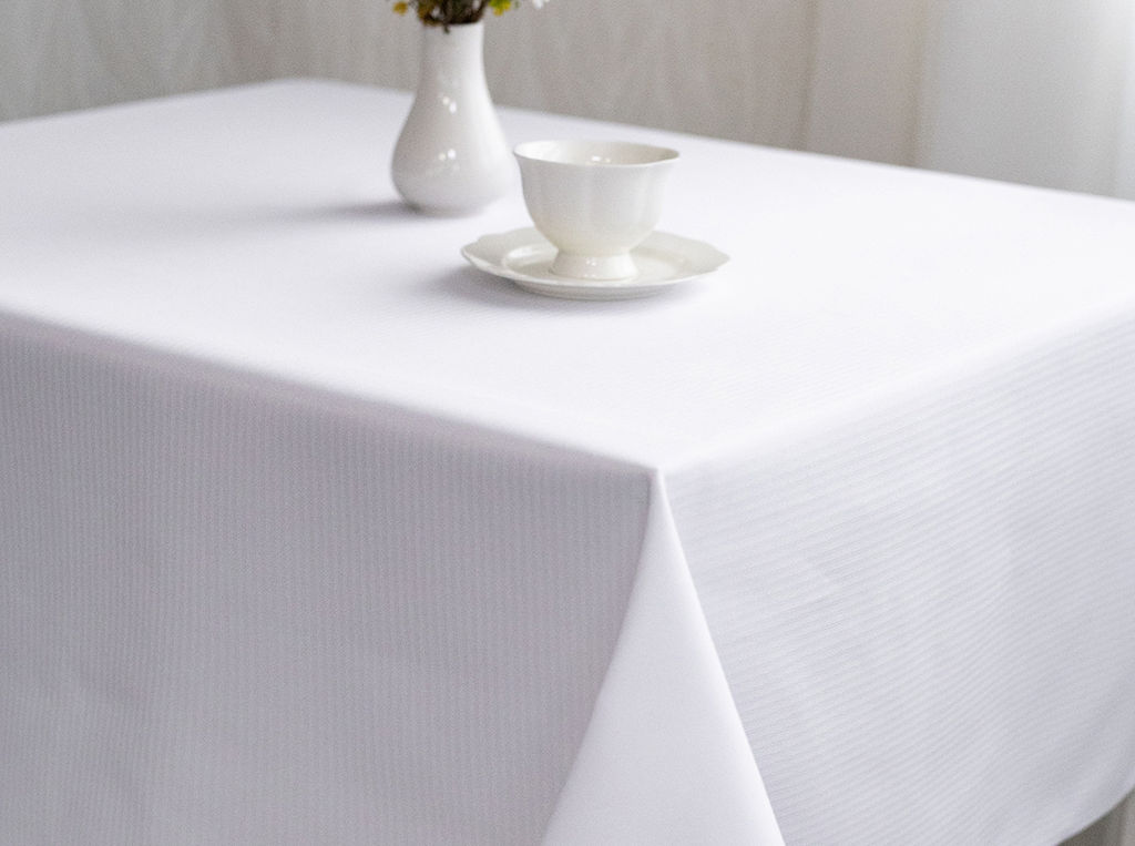 Скатерть Х120-2738/010101 150x120