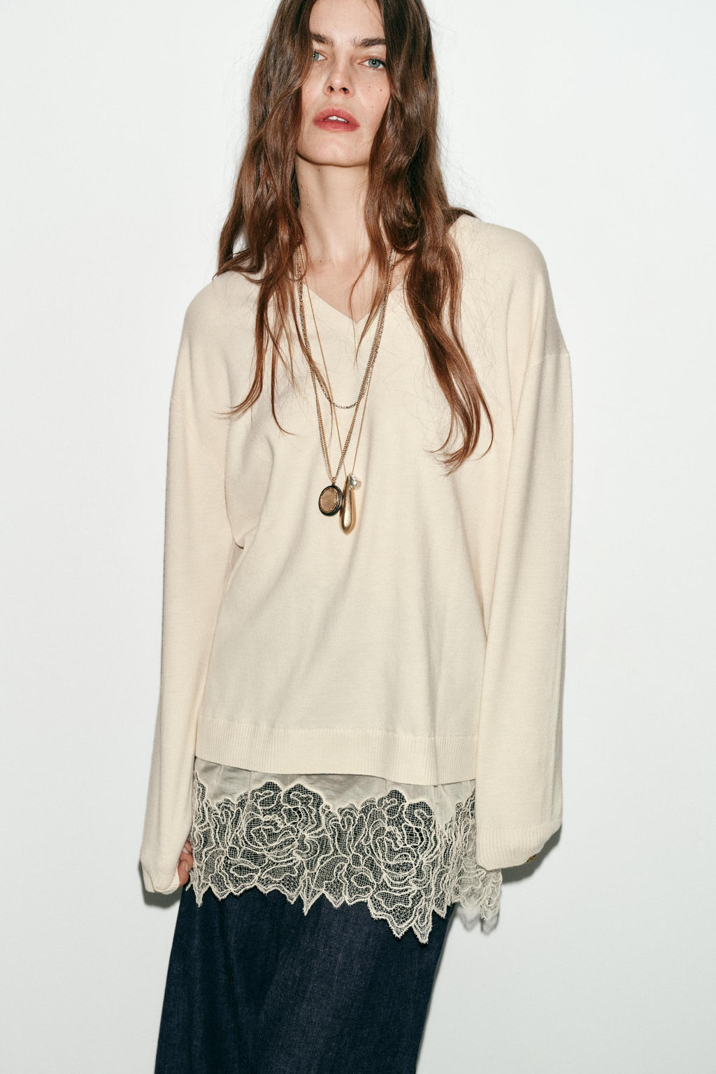 LONG KNIT JUMPER WITH LACE DETAIL - Zara фото 2