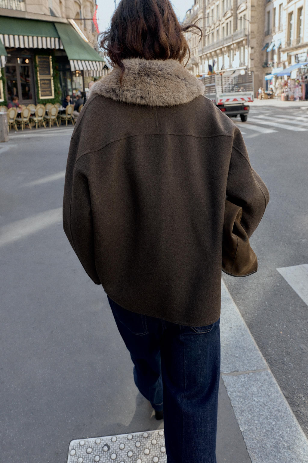 WOOL COAT WITH FAUX FUR COLLAR - Zara фото 3