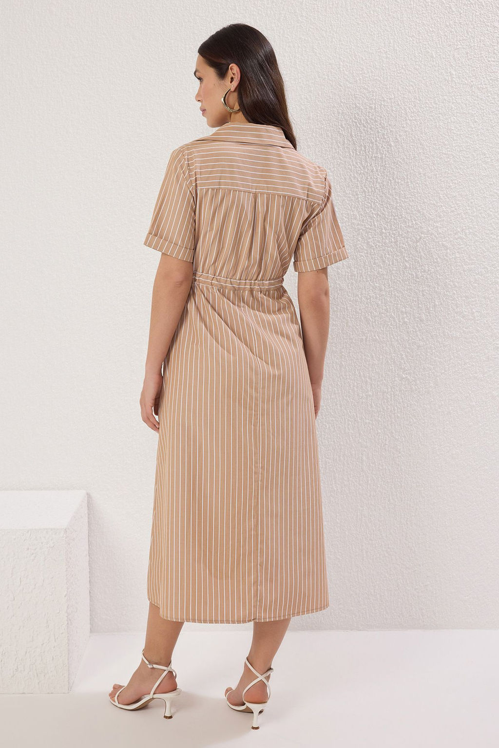 Kahverengi Kemerli Cizgili A Kesim Midi Dokuma Elbise TWOSS25EL00647 - Trendyolmilla фото 4