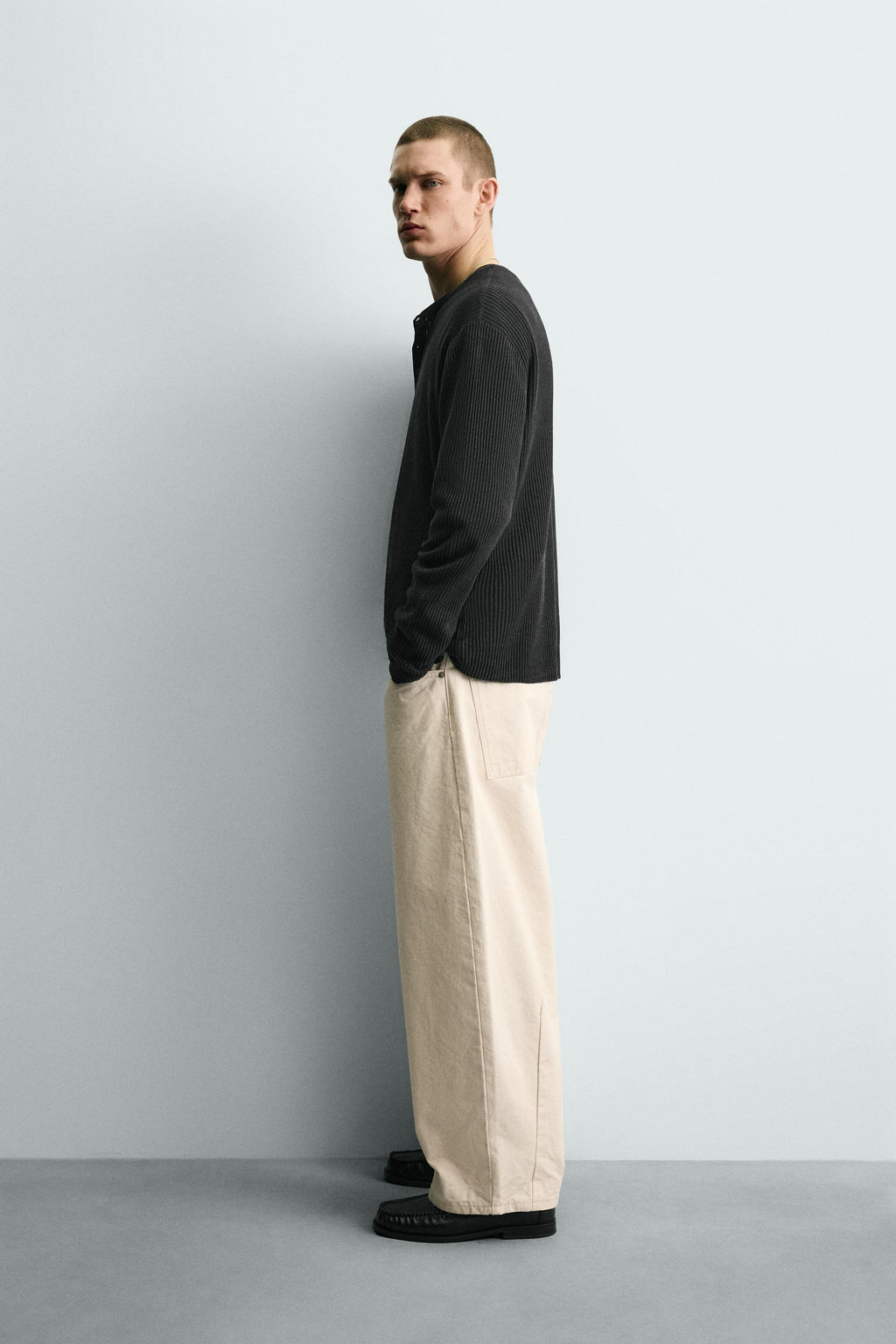 JERSEY ESTRUCTURA CUELLO PANADERA / Negro - Zara фото 4