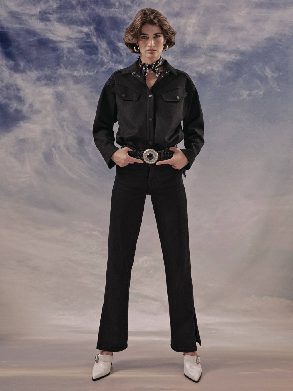 CONTE CON-717 Черные джинсы straight из eco-friendly денима с разрезами по бокам black - Conte elegant фото 2