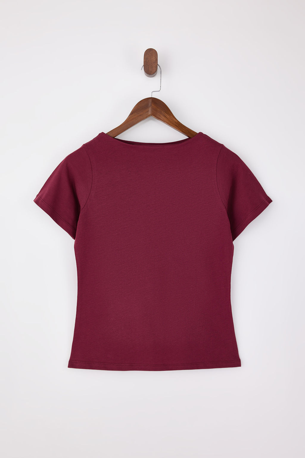 Bordo Relaxed/Rahat Kal?p Kay?k Yaka K?sa Kollu %100 Pamuk Orme T-Shirt TWOSS26TS00004