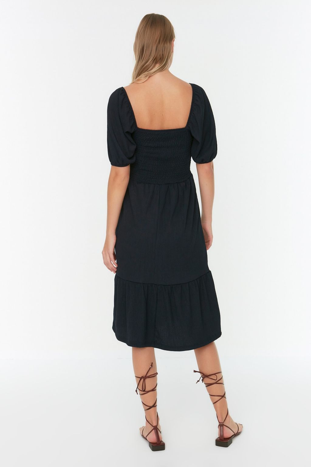 Lacivert Gipeli Belden Ac?lan/Skater Kare Yaka Balon Kol Midi Burumcuk Orme Elbise TWOSS22EL1088 - Trendyolmilla фото 5