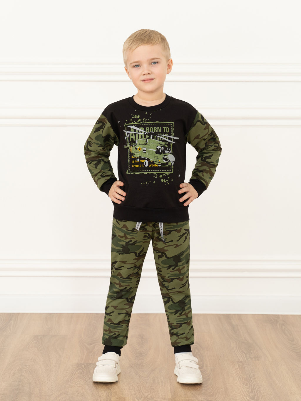 Костюм для малышей хакичерный вертолет