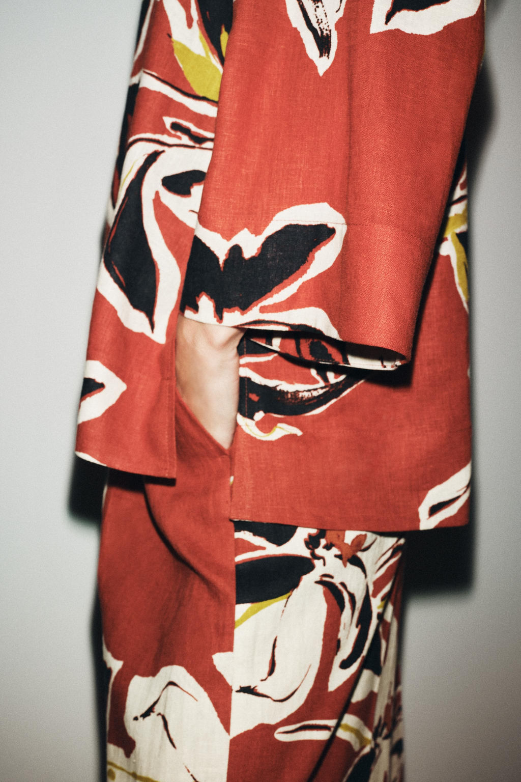 FLORAL PRINT LINEN BLEND TROUSERS - Zara фото 12