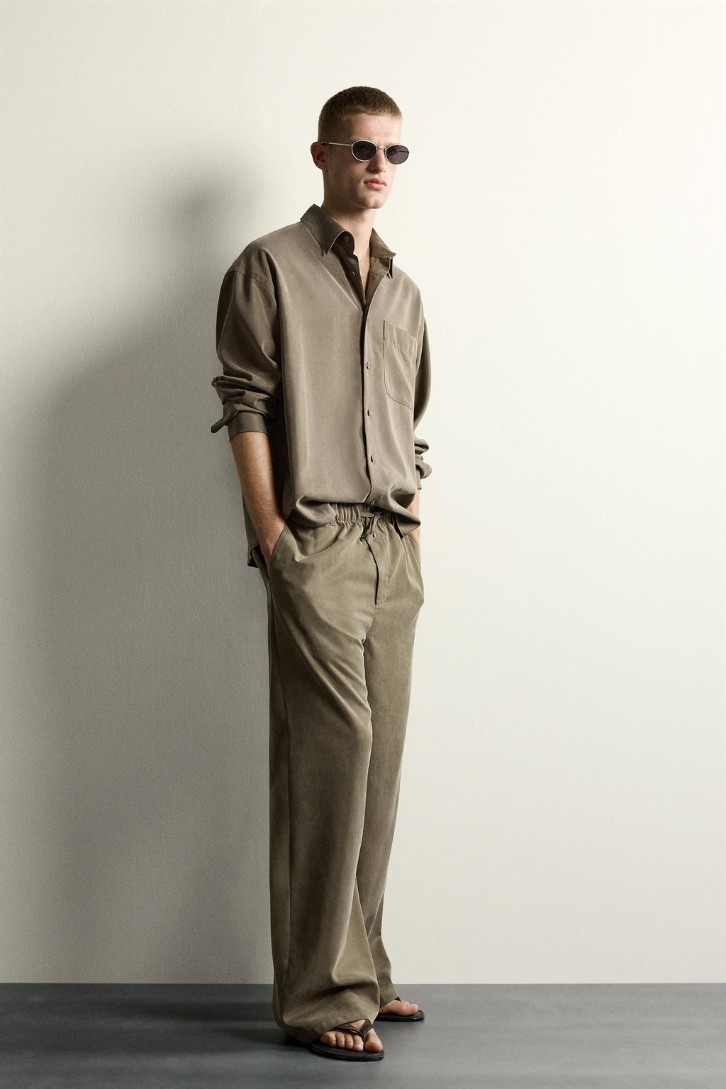 CAMISA FLUIDA RELAXED FIT / Marr?n - Zara фото 4