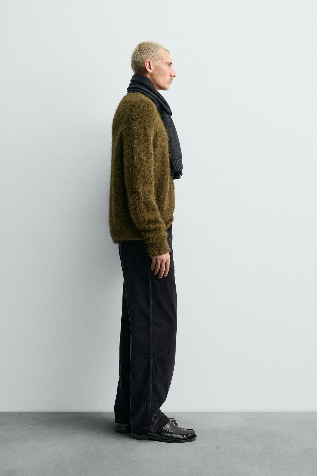 REGULAR FIT CORDUROY TROUSERS - Zara фото 4