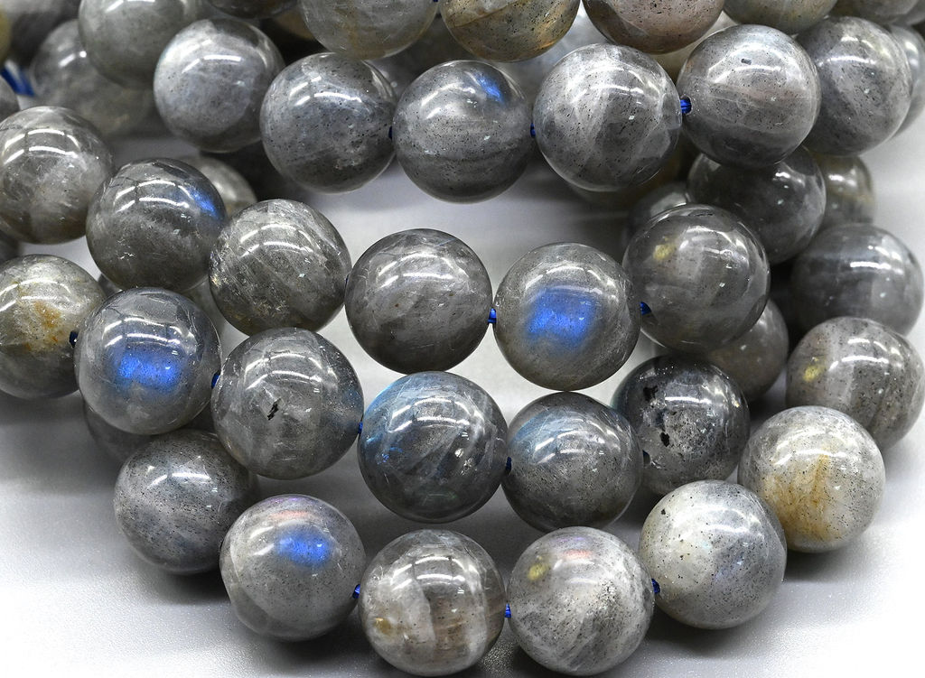 Браслет из Лабрадора шарик 12мм