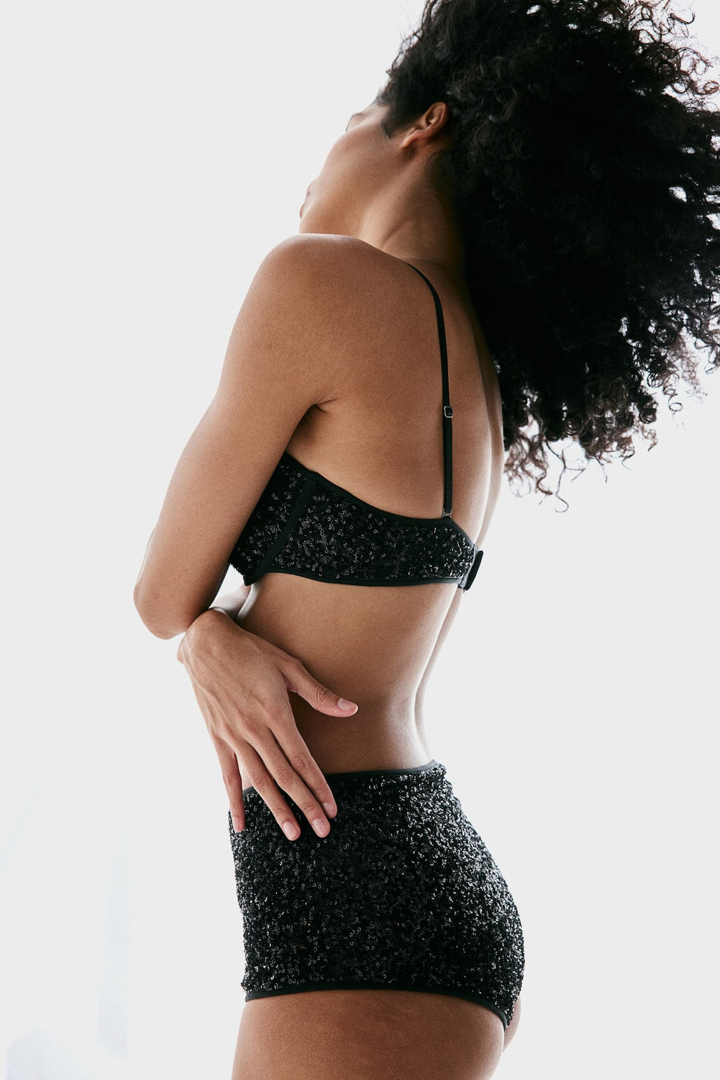 Sujetador balconette con lentejuelas - H&m фото 4