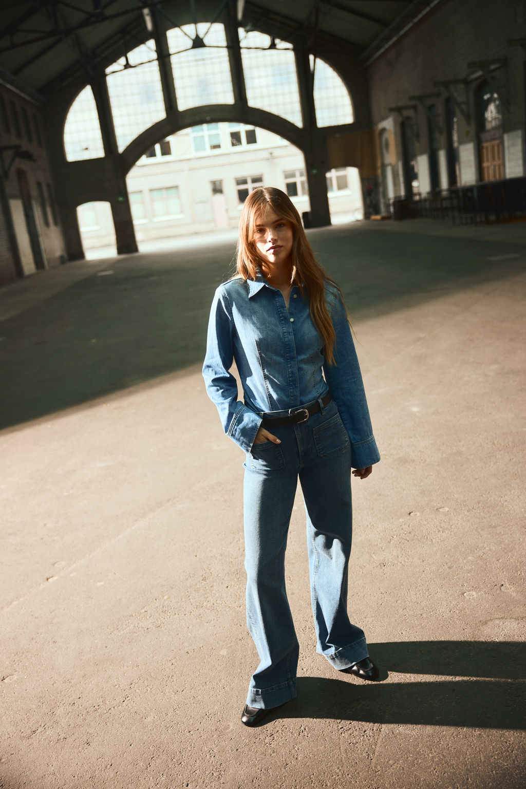 Camisa denim entallada - H&m фото 7