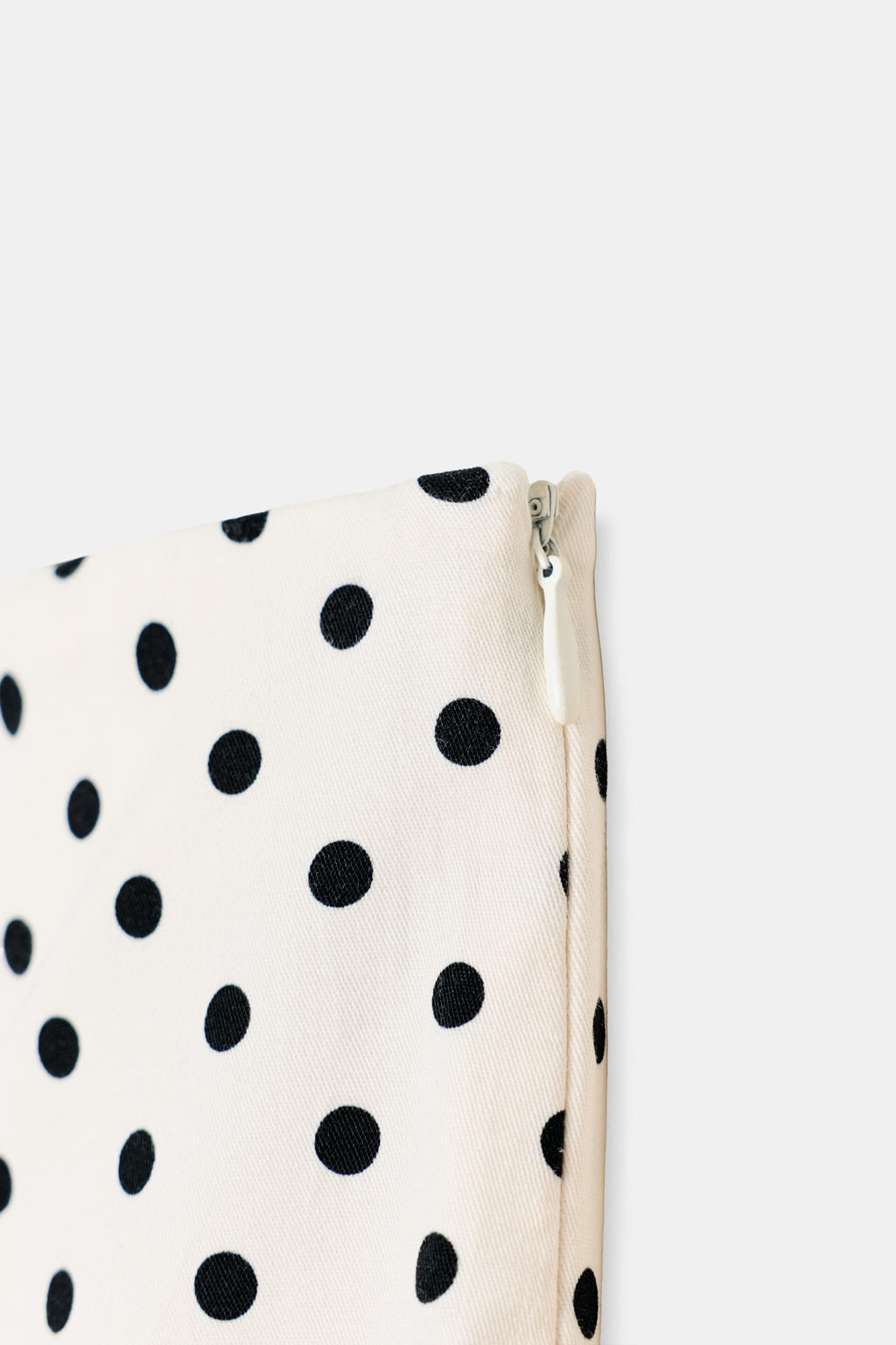 PANTAL?N CAPRI LUNARES / Blanco / Negro - Zara фото 6
