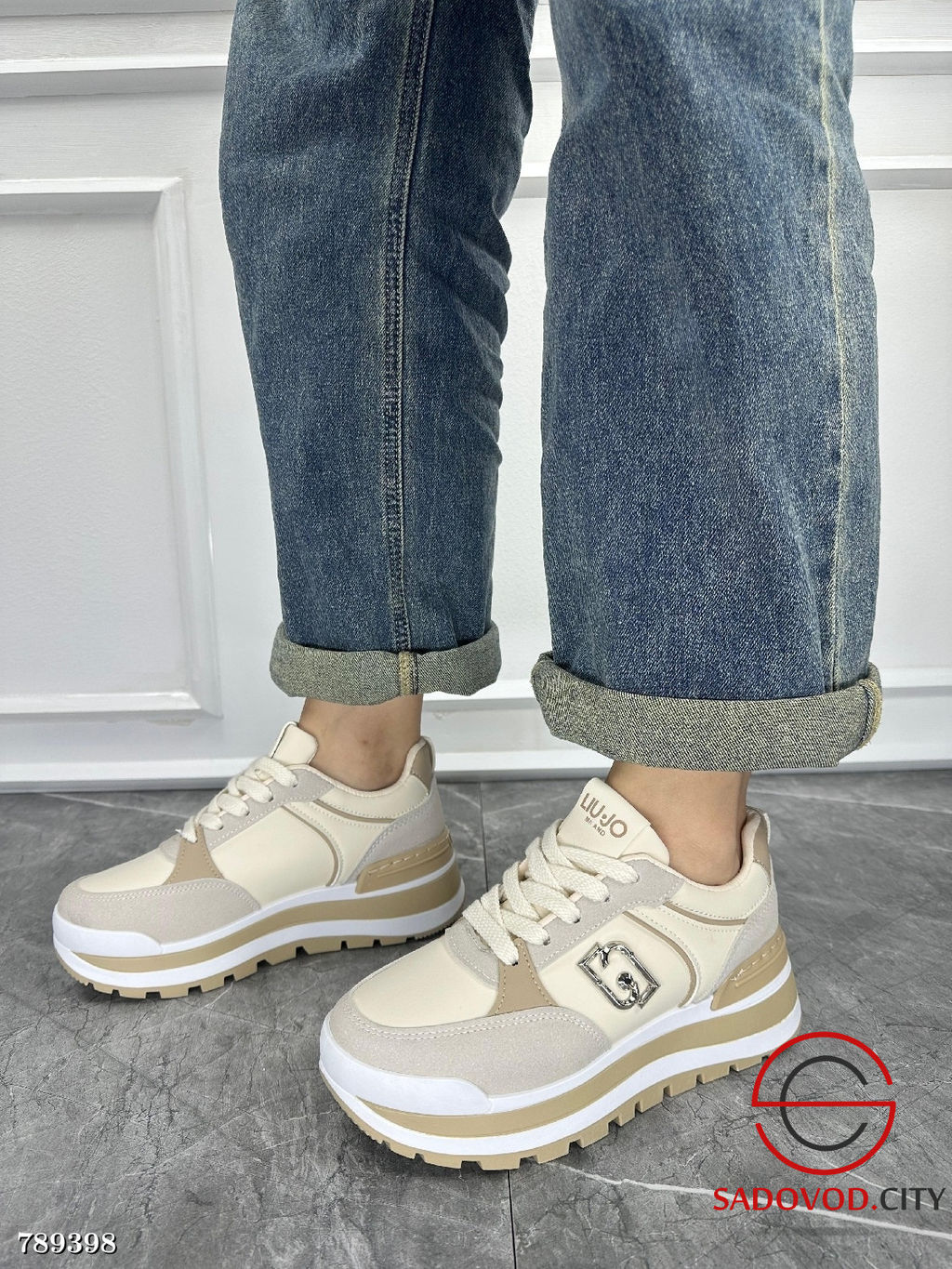 Кроссовки женские осенние