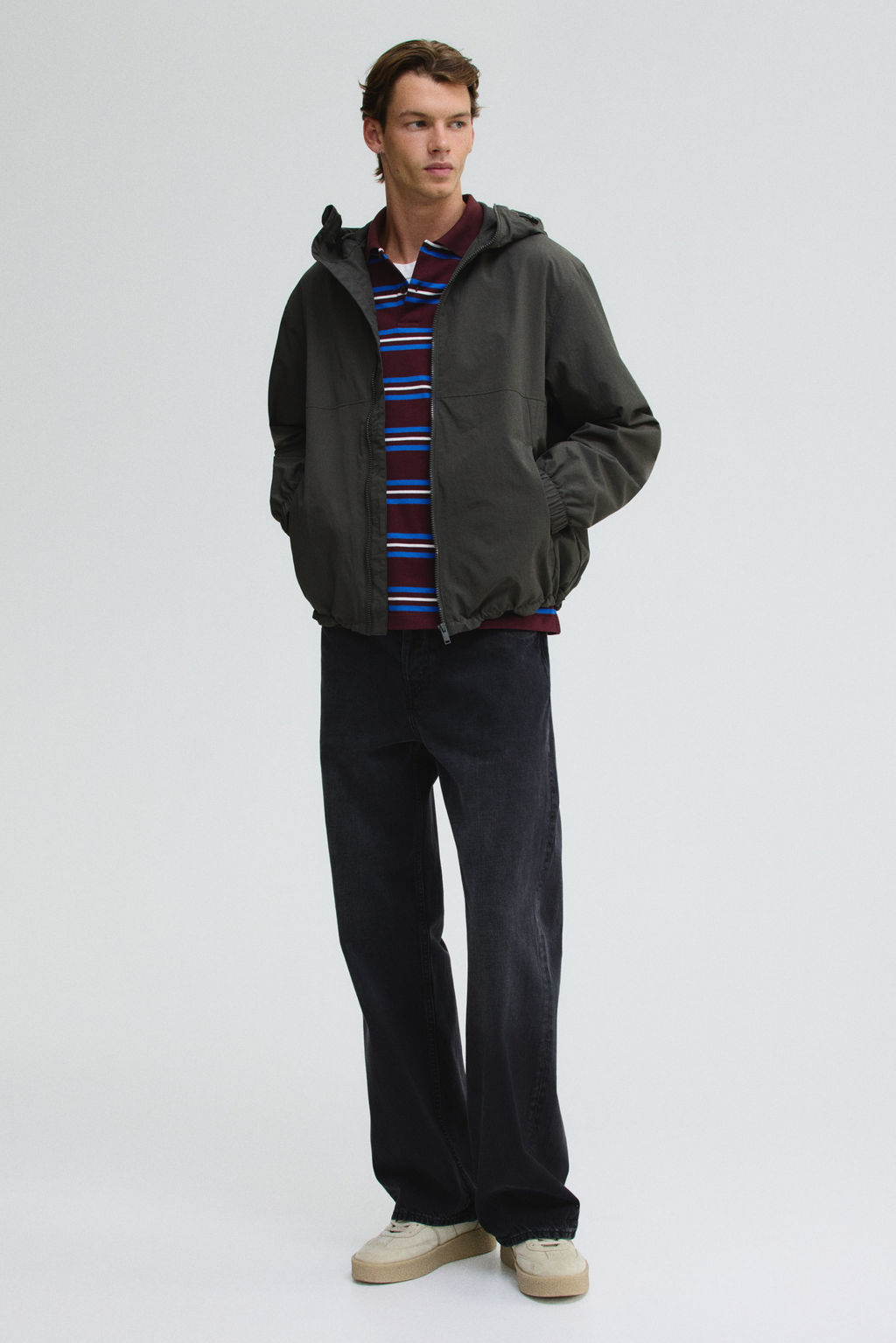 Chaqueta cortavientos con capucha - H&m фото 7