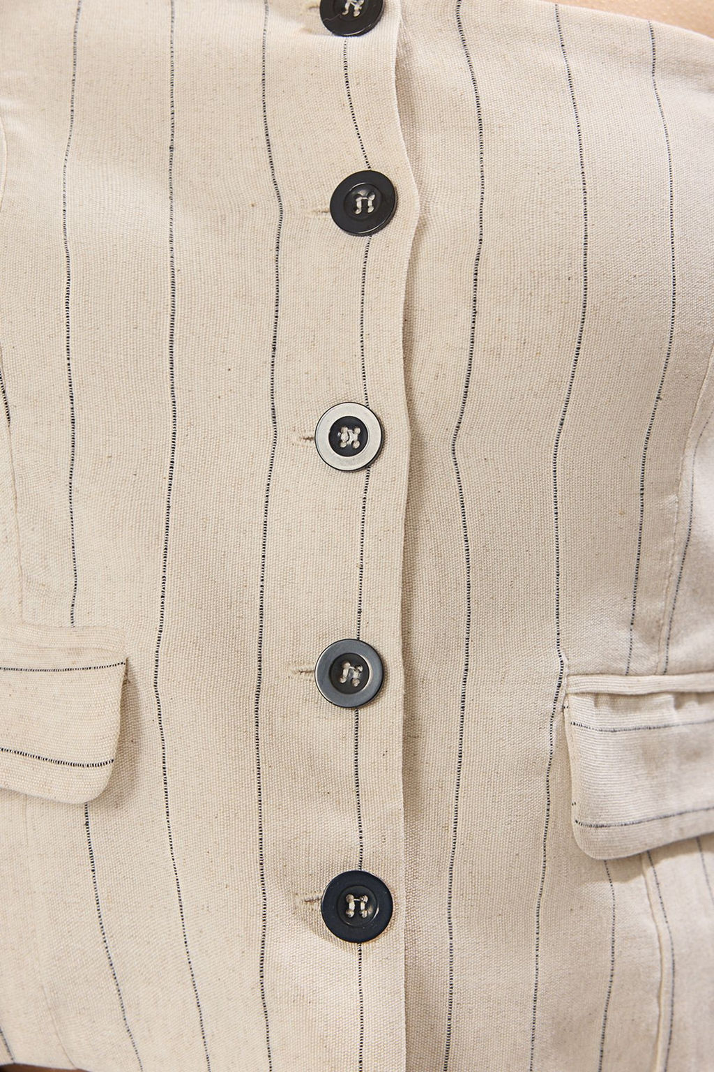 Trendyolmilla Bej Fitted Keten Gorunumlu Tek Kol Fitted Yelek TWOSS25YE00091  фото 2