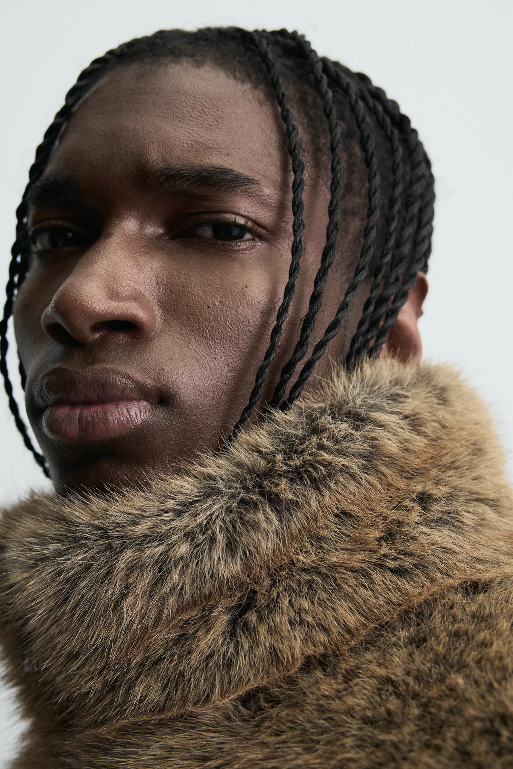 SHORT FAUX FUR COAT - Zara фото 6