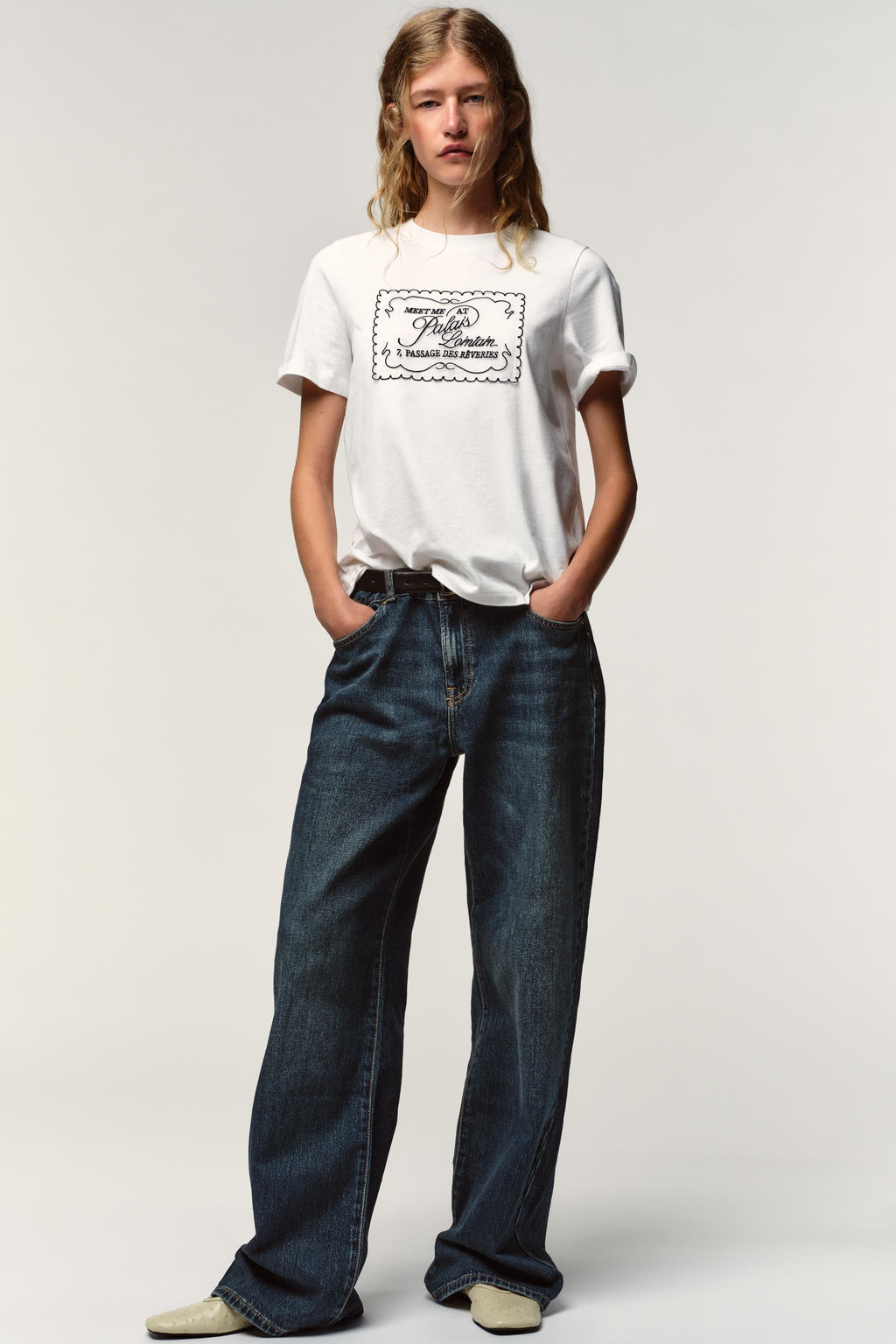 T-SHIRT WITH ORGANZA SLOGAN