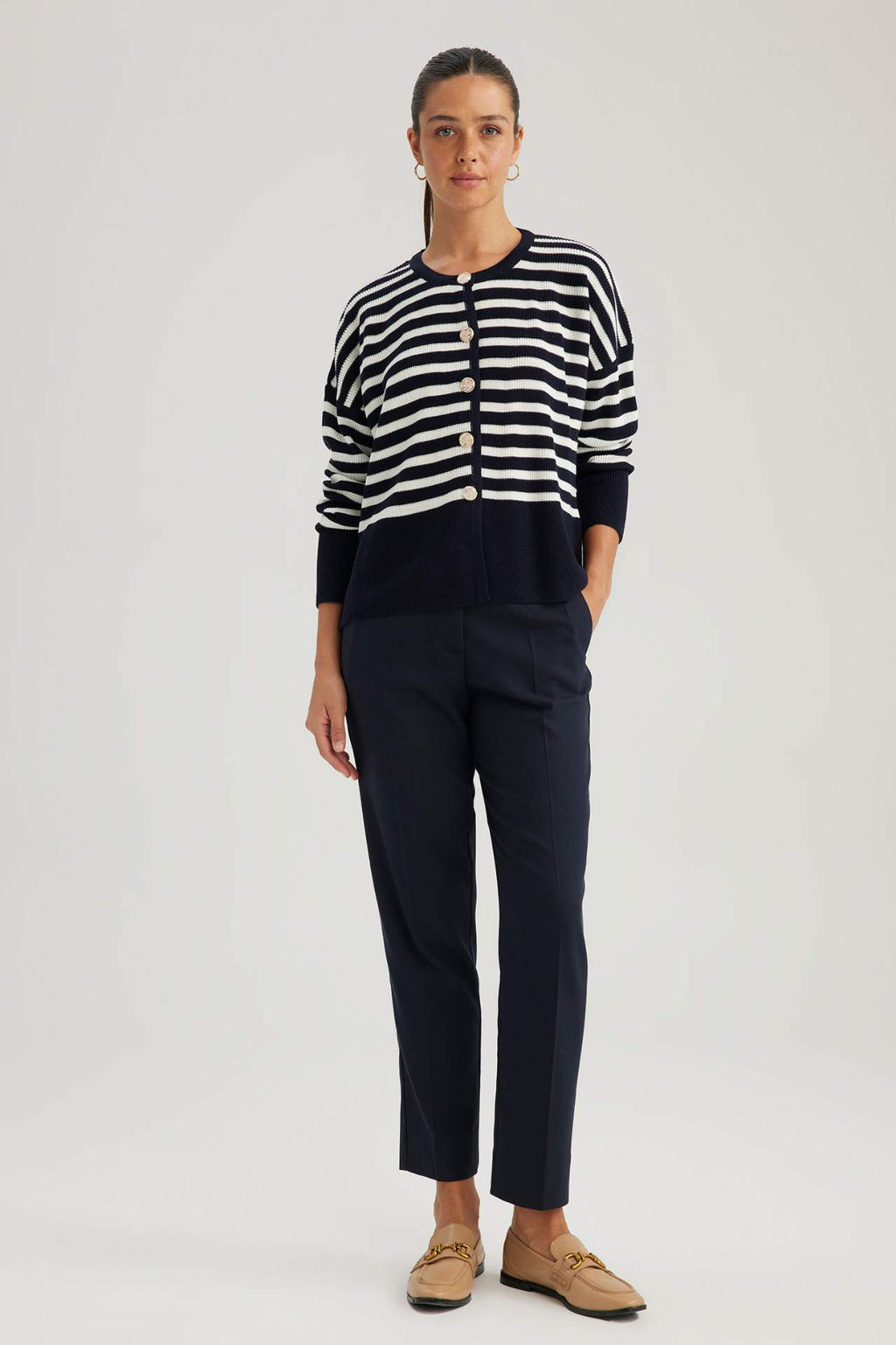 Slim Fit Dar Kesim Cepli Yuksek Bel K?sa Paca Basic Duz Pantolon - Defacto фото 3