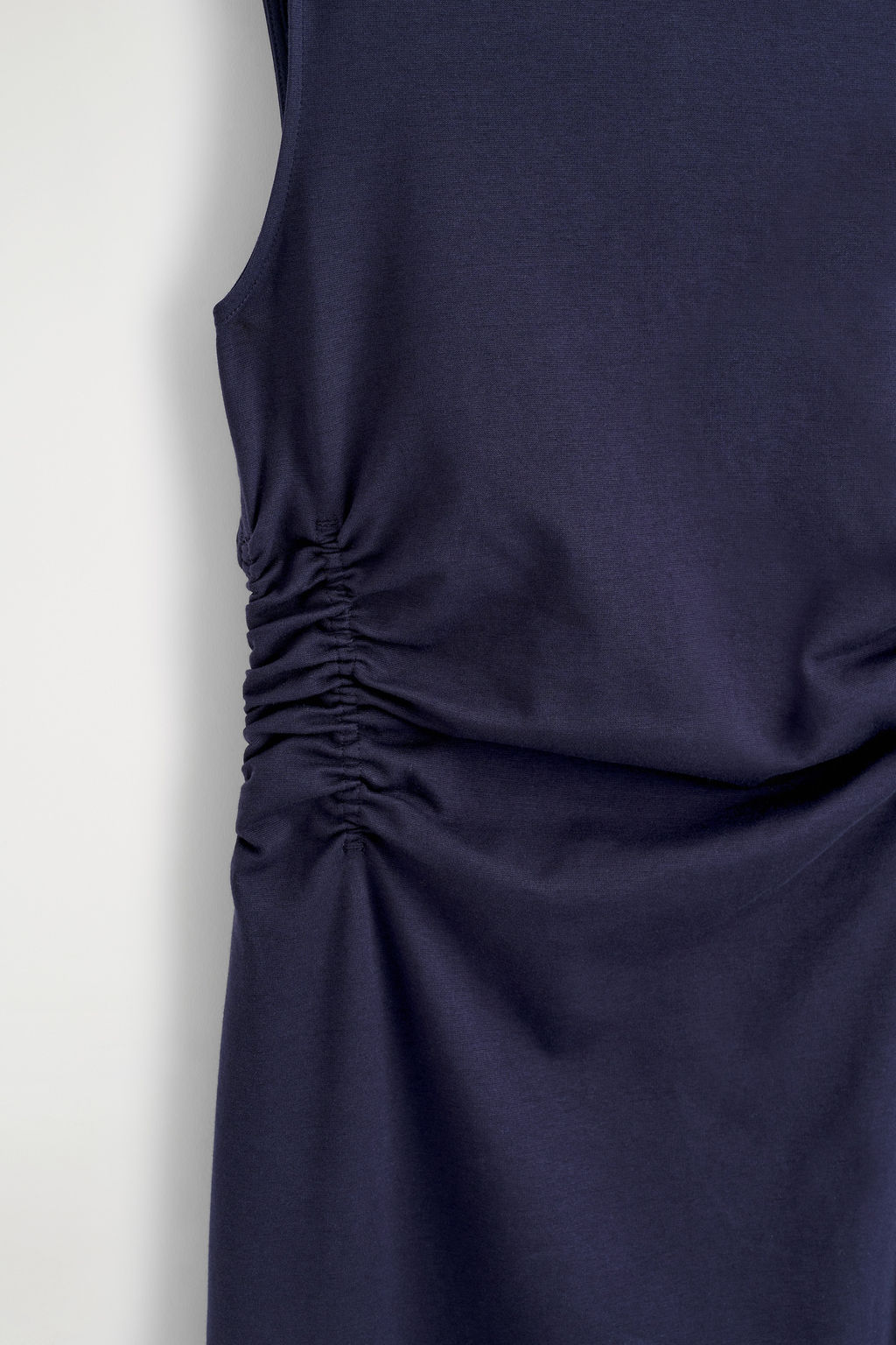 VESTIDO DE ALGOD?N EL?STICO CON CINTURA FRUNCIDA - H&m фото 7