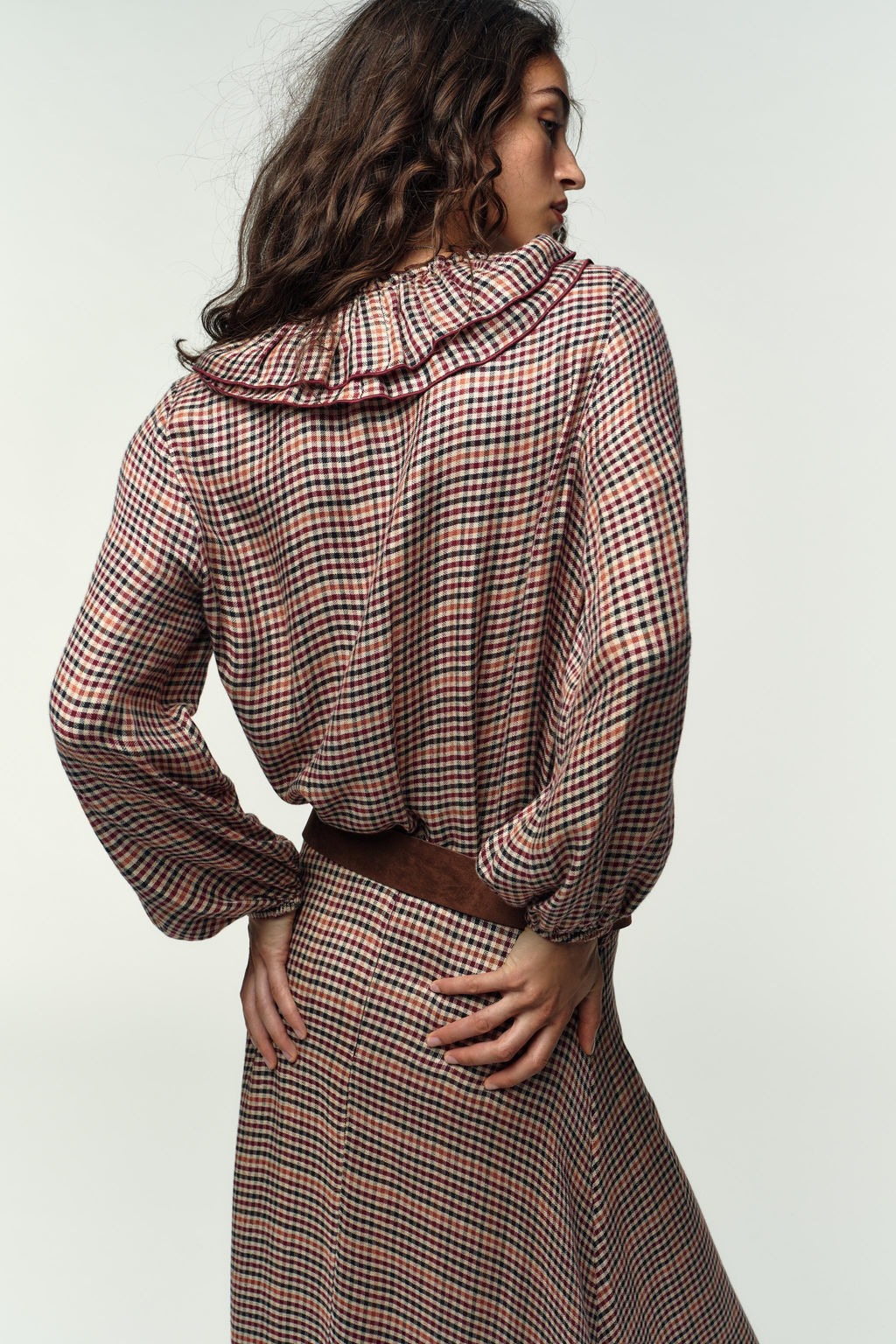 CHECKED BLOUSE WITH RUFFLES - Zara фото 6