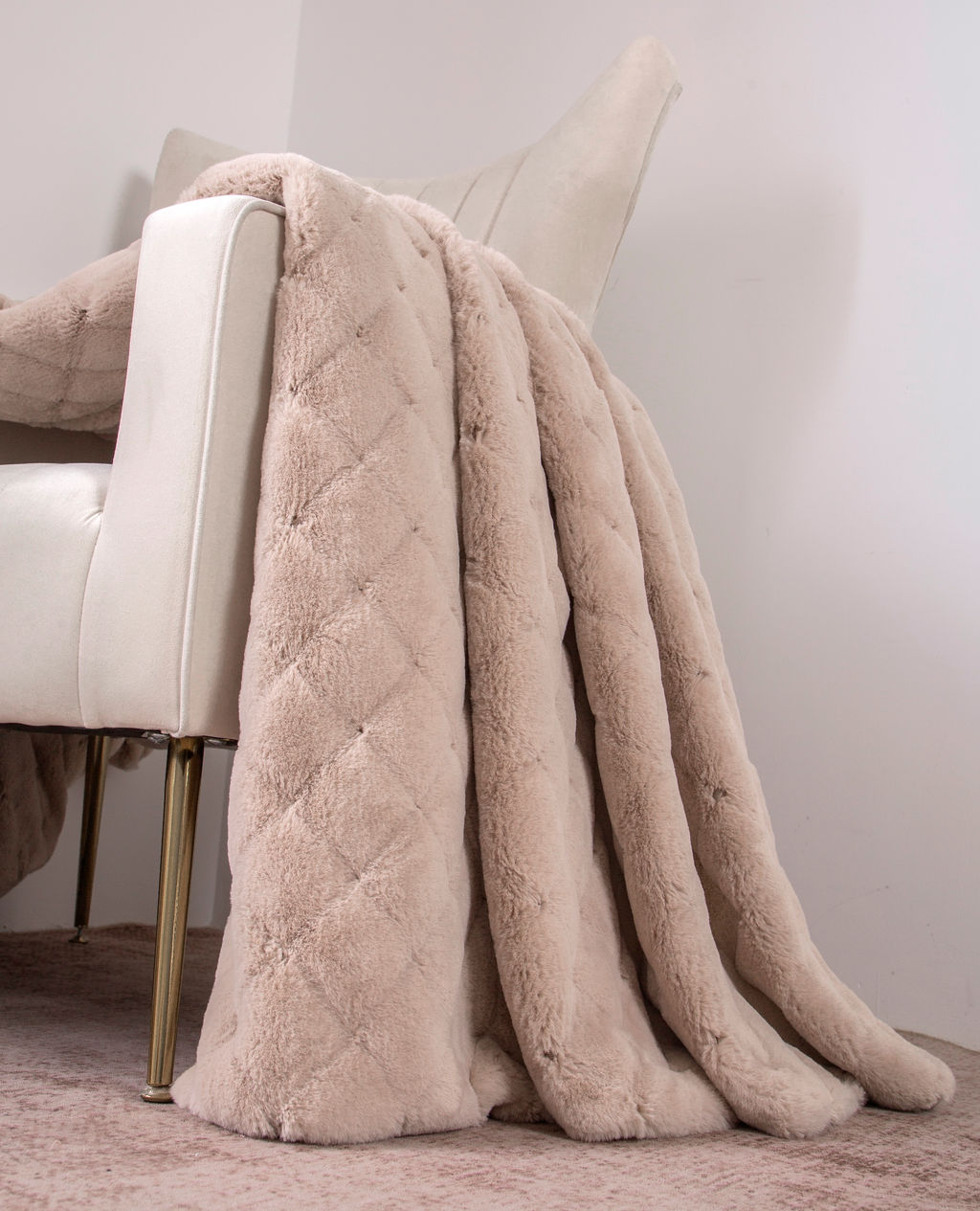 Покрывало декоративное Shinshilla point (жемчужно-бежевый) - Kazanov.a. фото 4