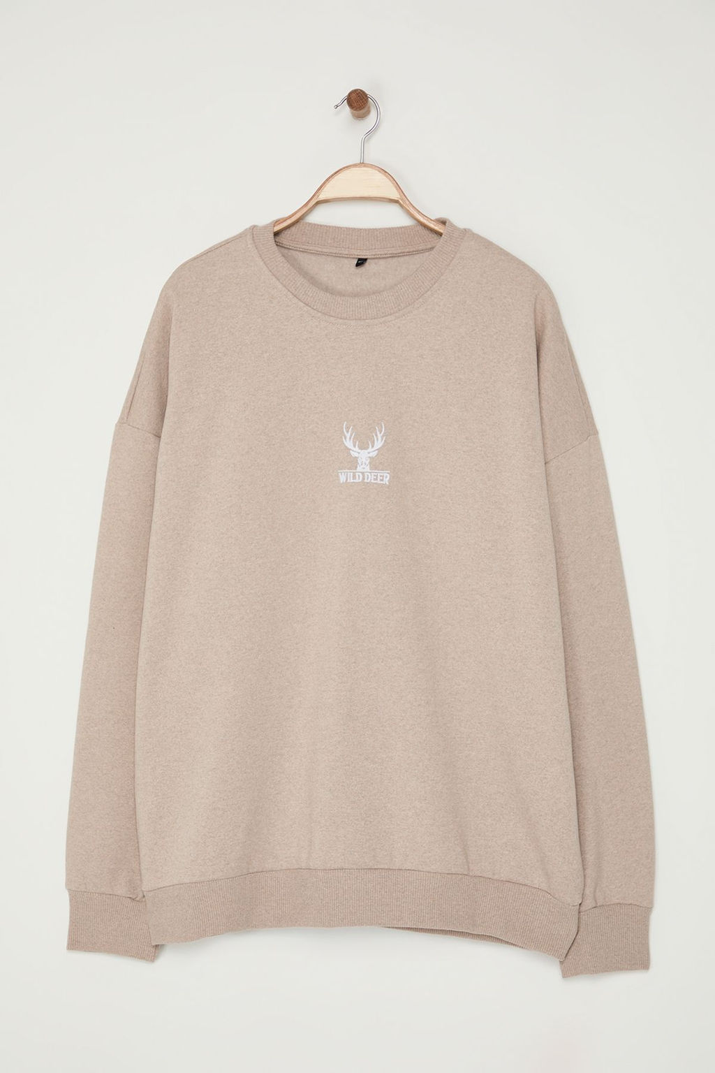 TRENDYOL MAN Tas Oversize/Genis Kesim Bisiklet Yaka Nak?s Detayl? Buyuk Beden Sweatshirt TMNAW25AO00014