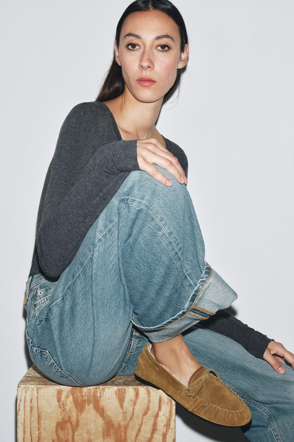 SPLIT SUEDE LOAFERS WITH FAUX SHEARLING - Zara фото 2
