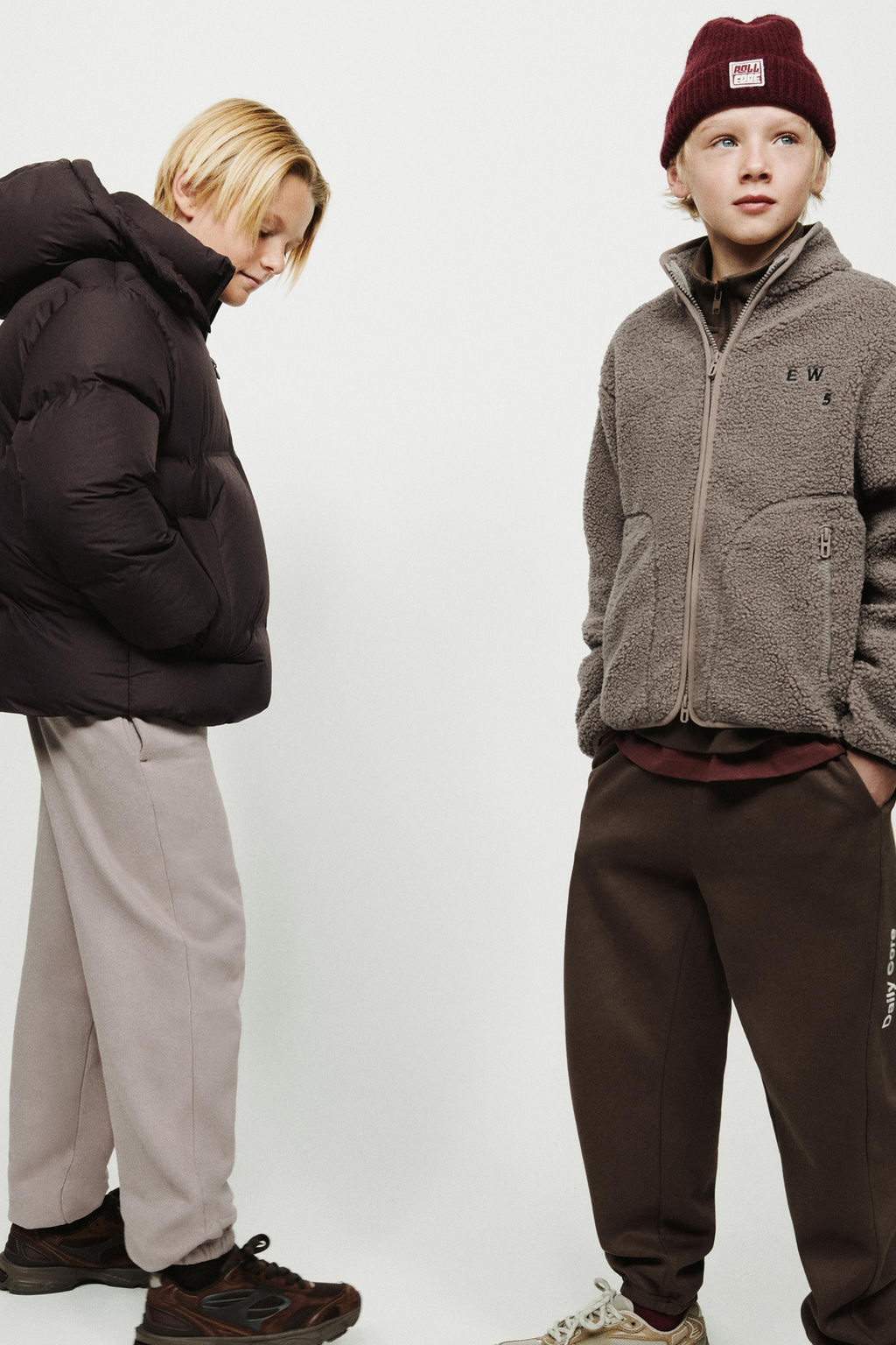 TEXT PRINT JOGGERS - Zara фото 7