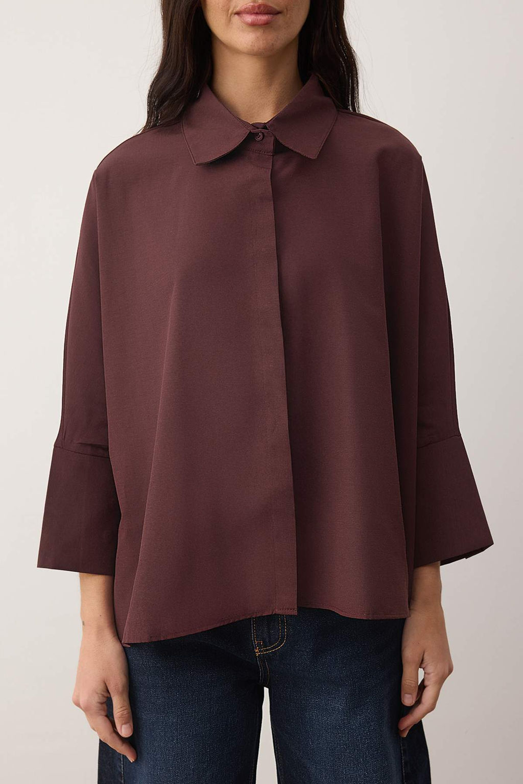 Beyaz Genis Mansetli Oversize Dokuma Gomlek TWOAW26GO00130