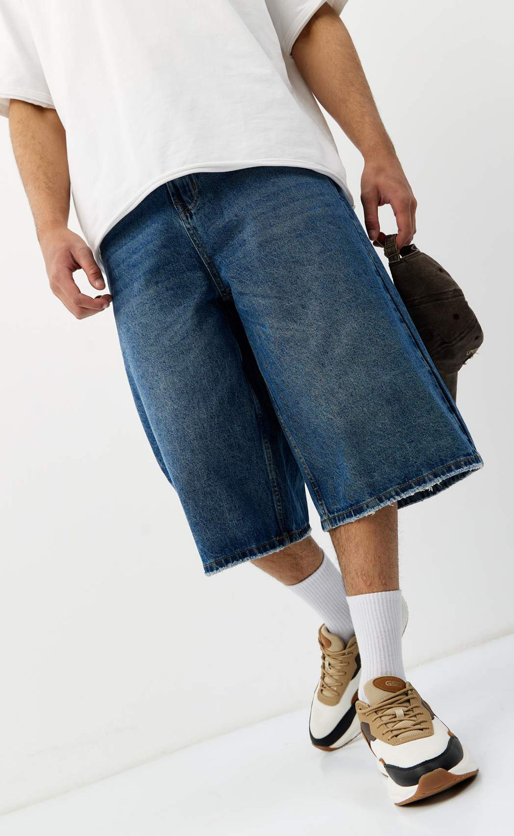 Шорты F511-09-302 m.blue