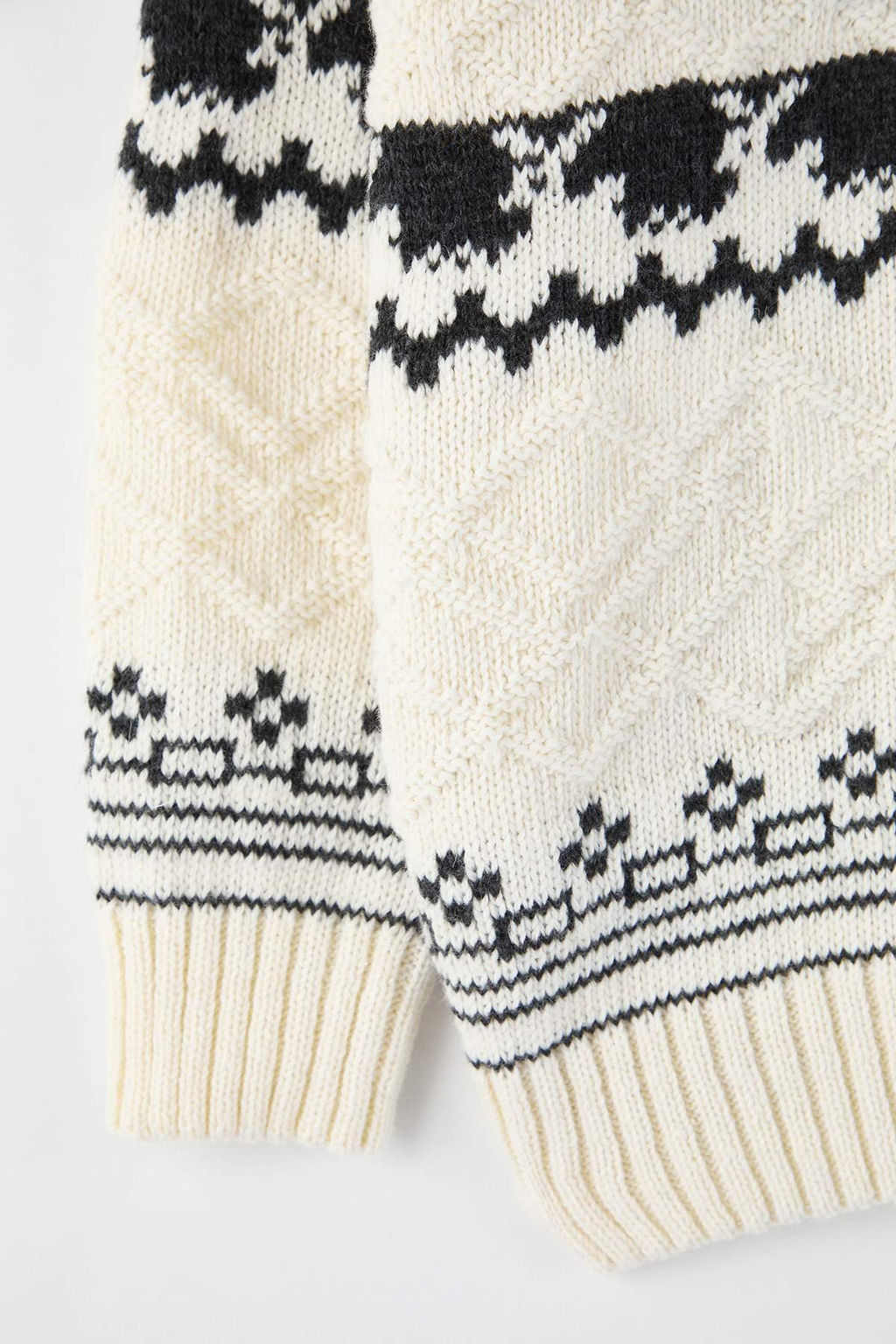 Ekru Regular Bisiklet Yaka Y?lbas? Kazak TMNAW26KZ00004 - Trendyolmilla фото 8