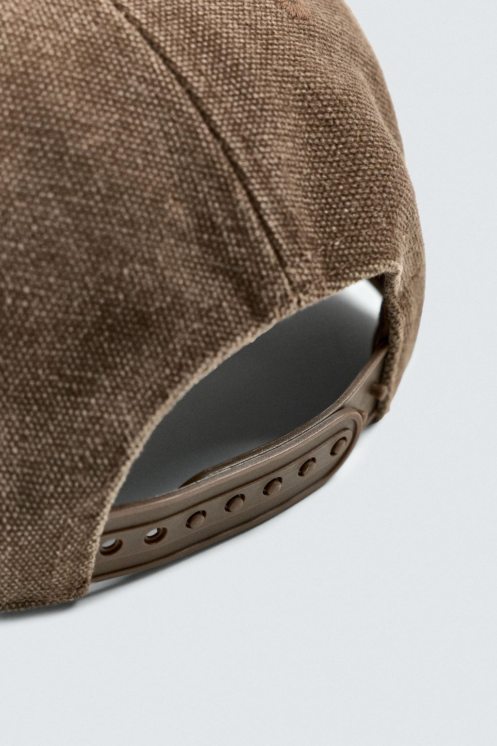 CONTRAST EMBROIDERY CAP - Zara фото 4