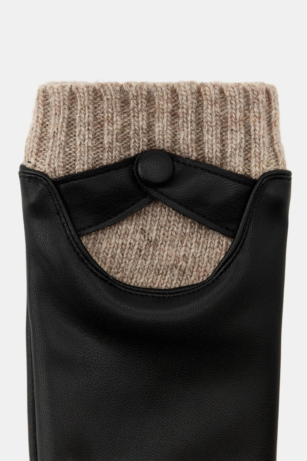 GUANTES EFECTO PIEL CON LANA / Negro - Zara фото 4