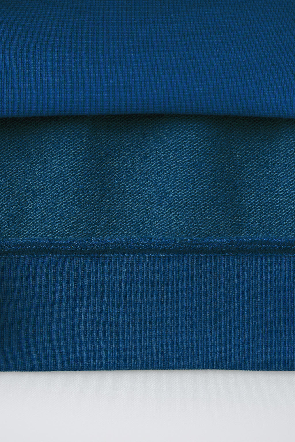SUDADERA MANGA CORTA TEXTO RELIEVE / Azul?n - Zara фото 4