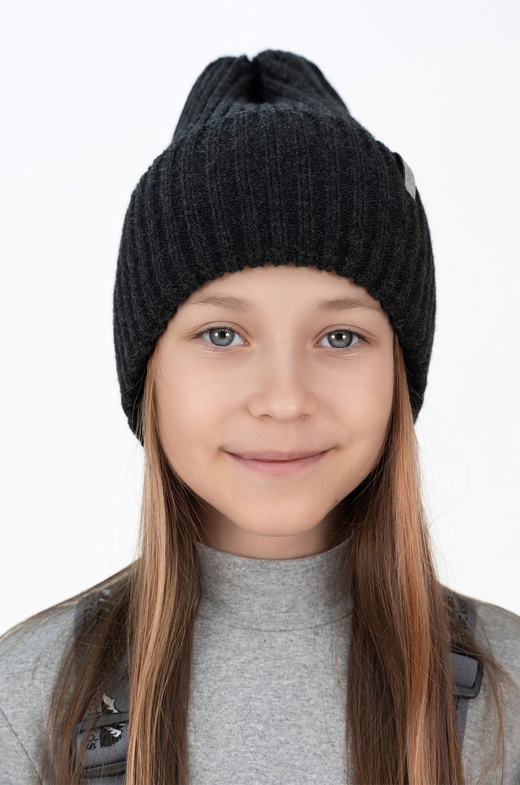 Шапка вязаная антрацит Ш-120 (56-58)