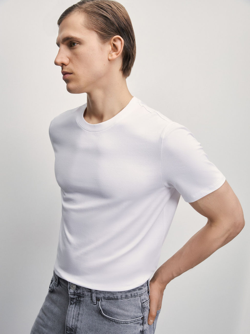 Футболка slim fit / Zarina