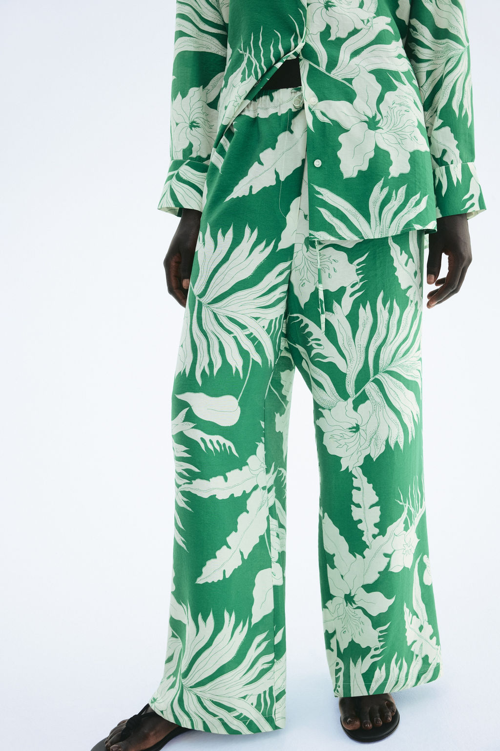 Pantal?n de corte holgado con cord?n de ajuste - H&m фото 6