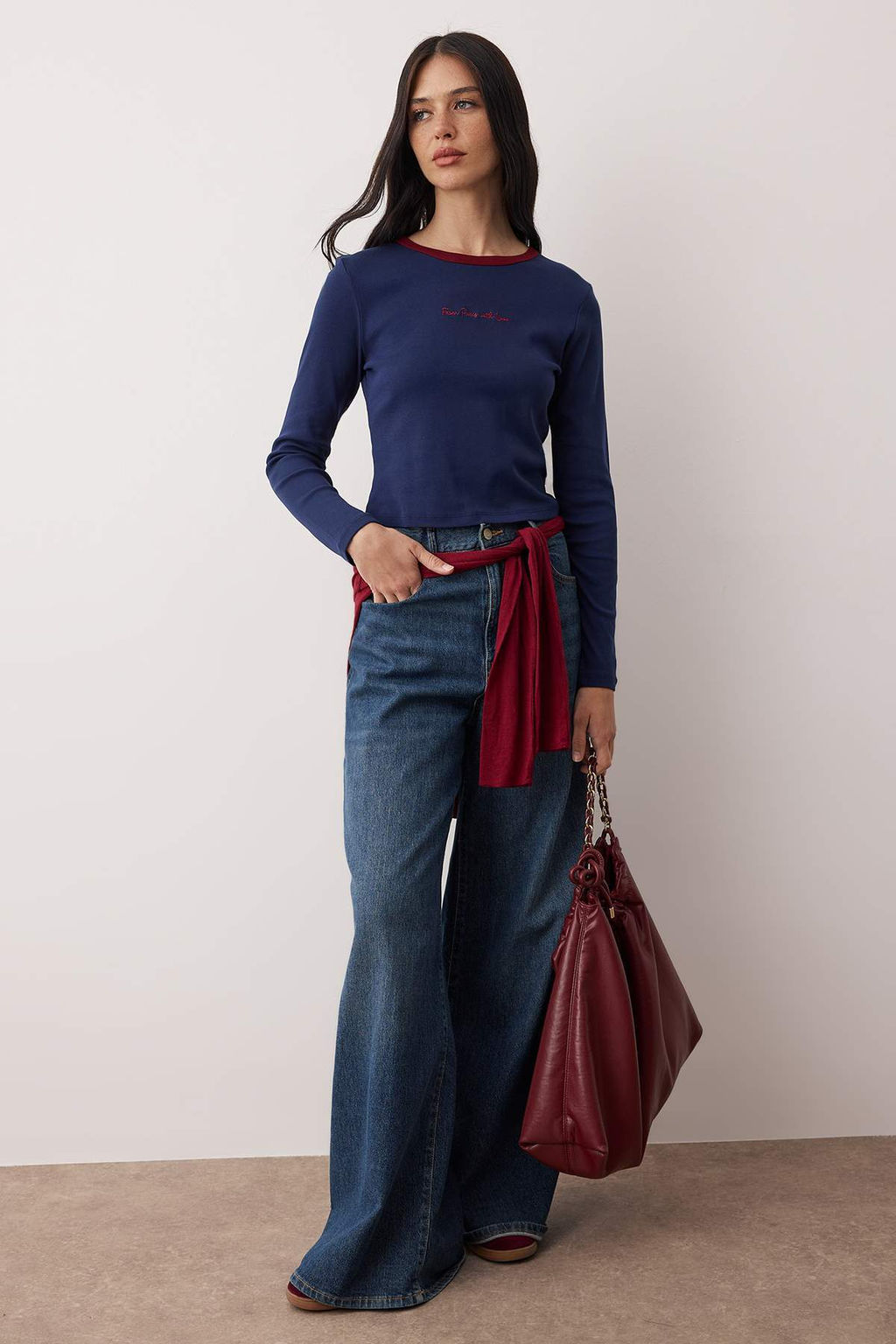 Ac?k Sar? Nak?sl? Fitted/Vucuda Oturan Kontrast Detayl? Orme T-Shirt TWOAW26TS00019 - Trendyolmilla фото 10