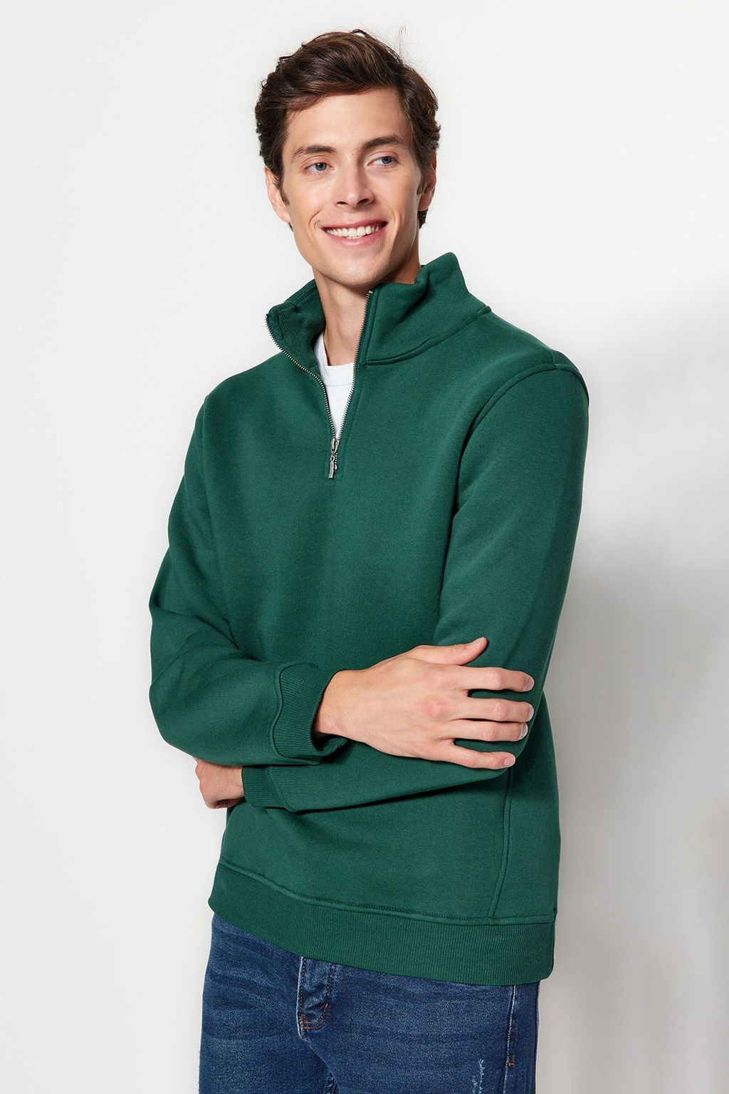 Yesil Regular/Normal Kesim Dik Yaka Fermuarl? Pamuklu Basic Ici Polarl? Sweatshirt TMNAW24SW00041