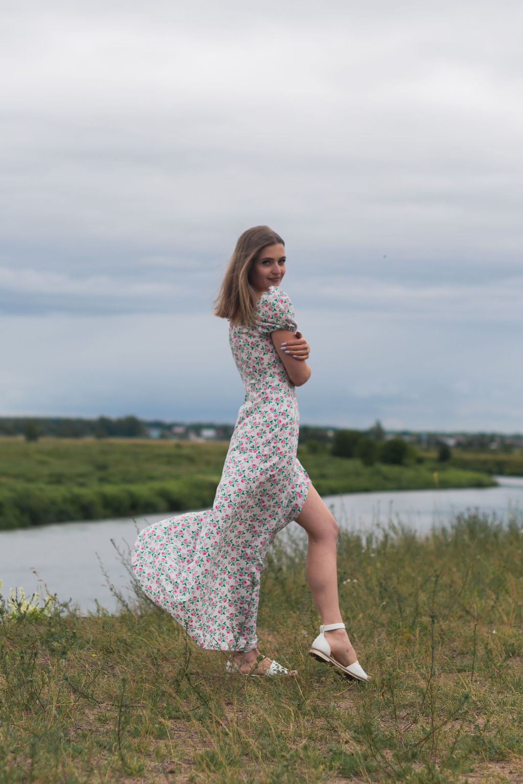 Платье Бонита (белый в розовый цеток)