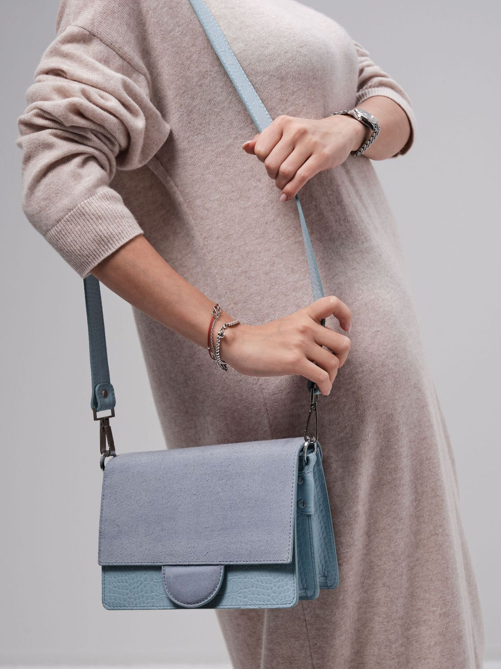 Сумка замшевая Deboro 30574 голубая вода