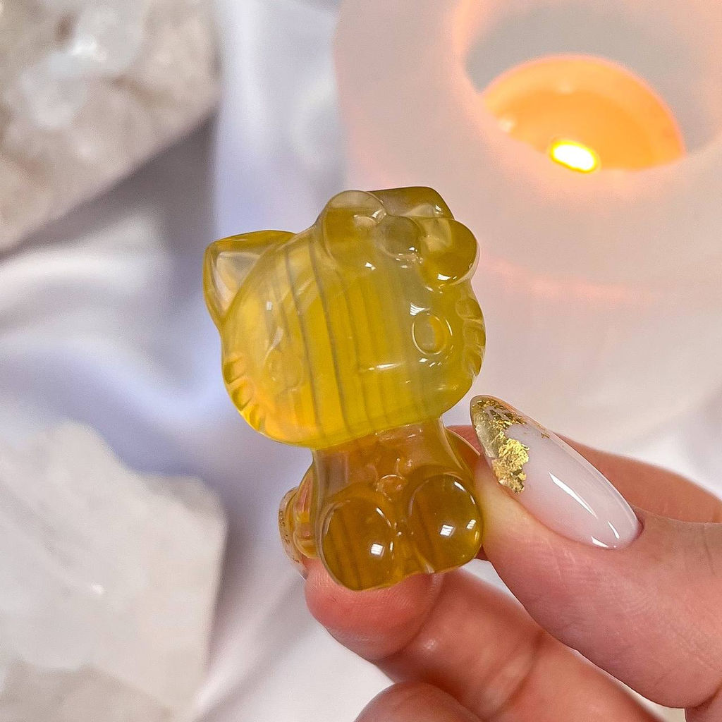 Фигурка резная "Hello Kitty" из Флюорита