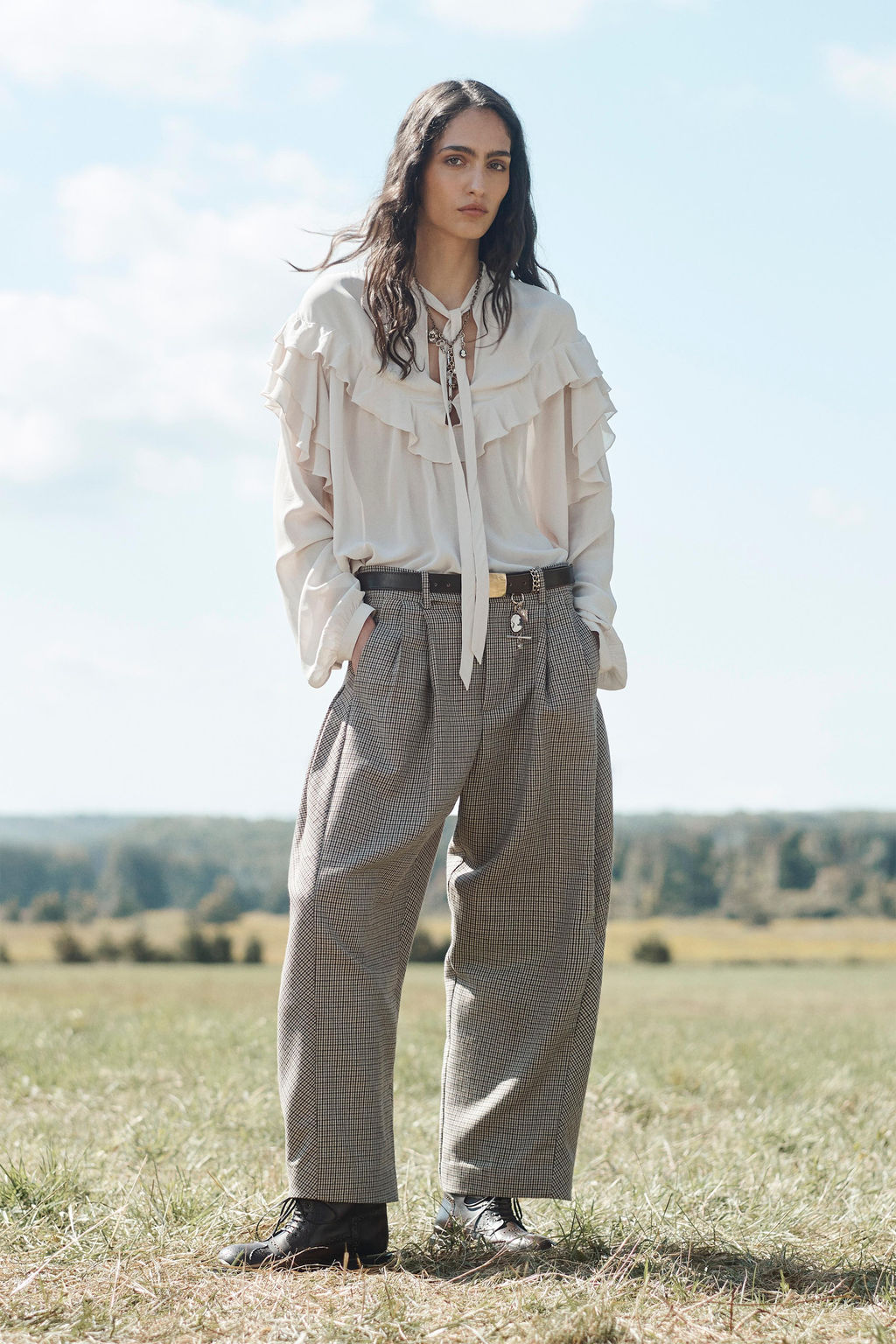 RUFFLED BLOUSE WITH BOW LIMITED EDITION