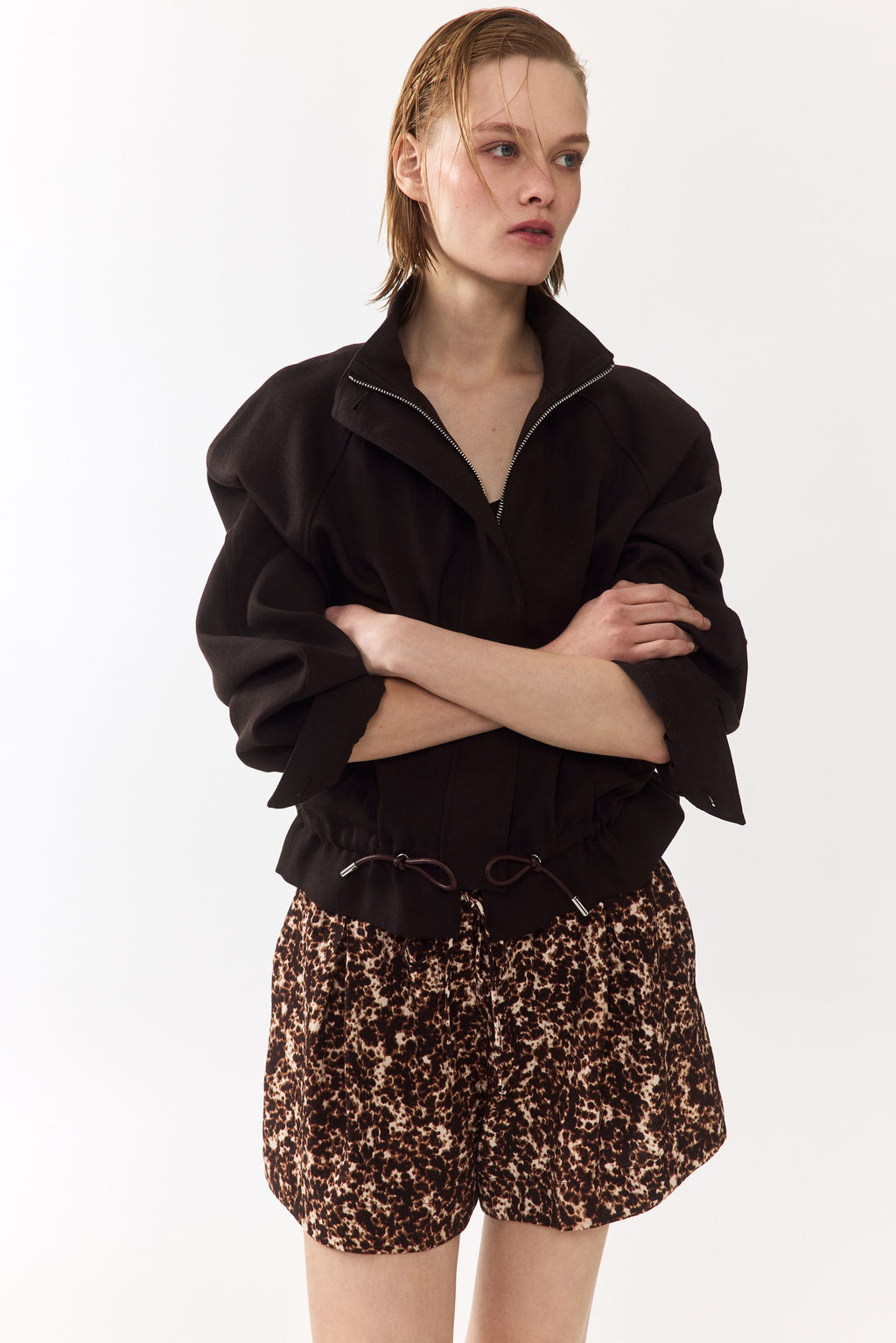 Pantal?n corto con cord?n de ajuste - H&m фото 5