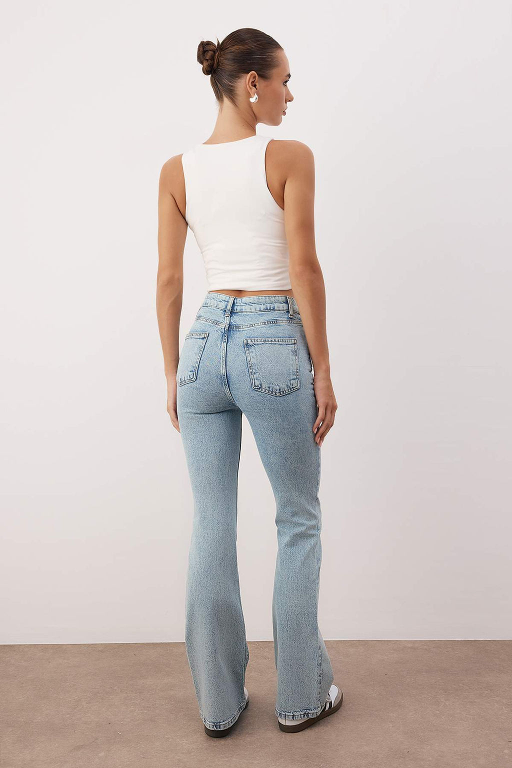 Ac?k Mavi Yuksek Bel Flare Jeans TWOAW26JE00260 - Trendyolmilla фото 3