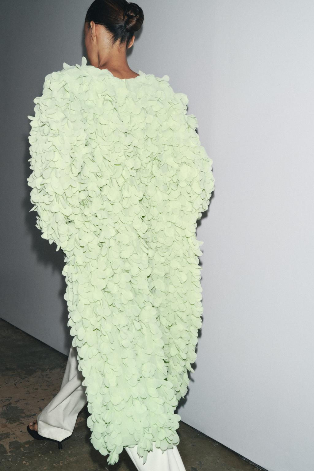PETAL COAT - Zara фото 3