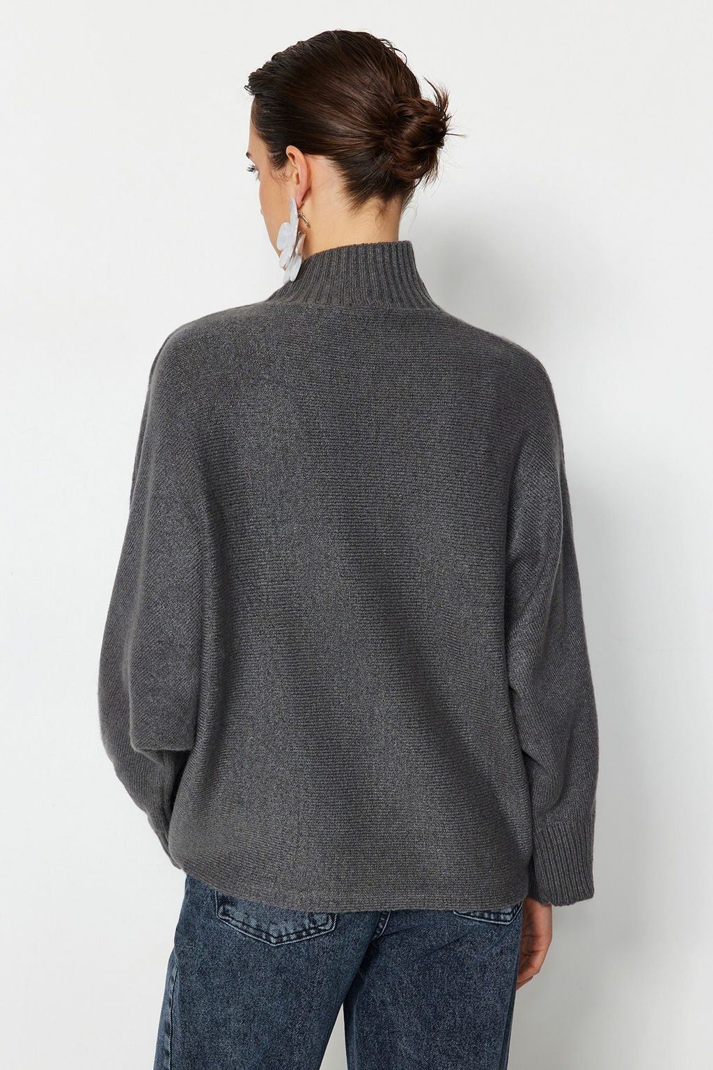 Antrasit Yumusak Dokulu Genis Kal?p Triko Kazak TWOAW20KZ1059 - Trendyolmilla фото 9